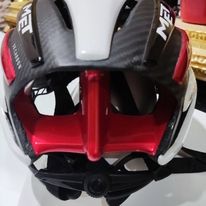 Helmet met trenta 3k carbon uae edition bekas