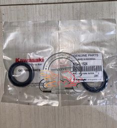 Kawasaki oil seal Shock Original klx 150bf klx 150s dtracket 150s per pcs